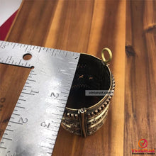 Load image into Gallery viewer, Handmade Golden Vintage Handcuff Bracelet