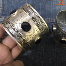 Load image into Gallery viewer, Black Onyx Stone Tribal Adjustable Handcuff