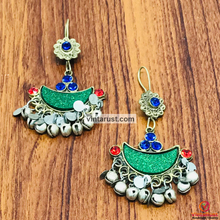 Load image into Gallery viewer, Multicolor Glass Stones Light Weight Earrings
