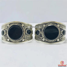 Load image into Gallery viewer, Round Shaped Stones Boho Tribal Cuff