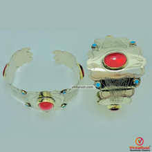 Load image into Gallery viewer, Vintage Ethnic Turkmen Cuff Bracelet