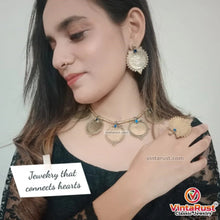 Load image into Gallery viewer, Antique Gold Tone Coins Jewelry Set