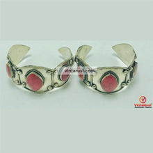 Load image into Gallery viewer, Red Coral Stone Handmade Bracelet