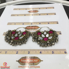 Load image into Gallery viewer, Pink and White Glass Stone Kuchi Earrings