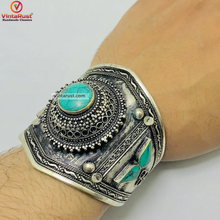Load image into Gallery viewer, Boho Bracelet Inlaid With Turquoise Stone