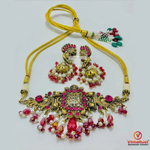 Load image into Gallery viewer, Handmade Jewelry Set With Pearls and Beads