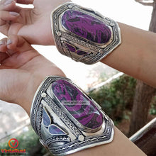 Load image into Gallery viewer, Vintage Bohemian Silver Cuff with Purple Stone