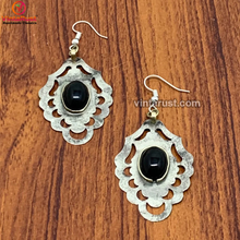 Load image into Gallery viewer, Vintage Turkmen Earrings With Black Onyx