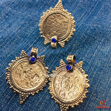 Load image into Gallery viewer, Antique Gold Tone Coins Jewelry Set