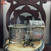 Load image into Gallery viewer, Tribal Cuff Kuchi Jewelry Set