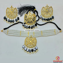 Load image into Gallery viewer, White Pearls Handmade Beaded Jewelry Set