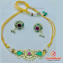 Load image into Gallery viewer, Statement Choker Necklace With Earrings