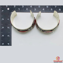 Load image into Gallery viewer, Antique Inlaid Stone Cuff Bracelet