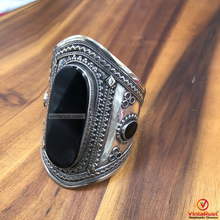 Load image into Gallery viewer, Antique Tribal Silver Black Stone Cuff Bracelet
