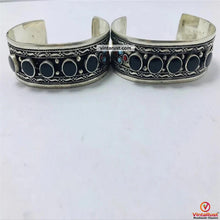 Load image into Gallery viewer, Tribal Slim Handmade Kuchi Stones Bracelet