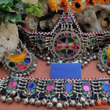 Load image into Gallery viewer, Antique Mathapatti Vintage Jewelery Set