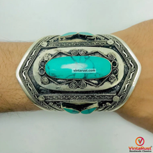 Load image into Gallery viewer, Vintage Turquoise Stone Cuff Bracelet
