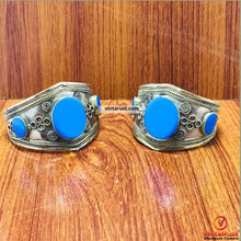 Load image into Gallery viewer, Rustic Charm Vintage Silver Cuff Bracelet