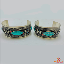 Load image into Gallery viewer, Antique Inlaid Stone Cuff Bracelet