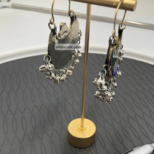 Load image into Gallery viewer, Vintage-Inspired Hoop Style Earrings