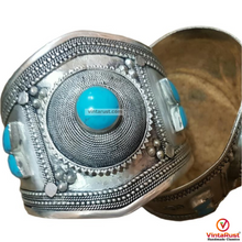 Load image into Gallery viewer, Afghan Kuchi Cuff With Stones