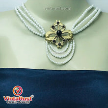 Load image into Gallery viewer, White Pearls Jewelry Set With Black Beads