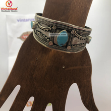Load image into Gallery viewer, Vintage Tribal Bracelet With Turquoise Stone