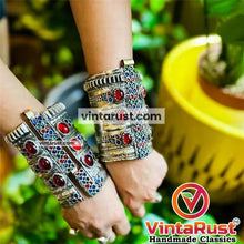 Load image into Gallery viewer, Vintage Boho Massive Cuff With Glass Stones