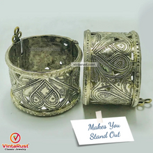 Load image into Gallery viewer, Vintage Statement Boho Tribal Cuff Bracelet