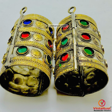 Load image into Gallery viewer, Vintage Bohemian Style Glass Stones Cuff Bracelet