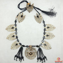 Load image into Gallery viewer, Tribal Black Stone Beaded Motif Jewelry Set