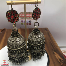 Load image into Gallery viewer, Jhumka Earrings with Pink Glass Stones And Beads