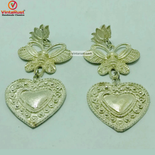 Load image into Gallery viewer, Silver Tone Heart Shaped Dangle Earrings