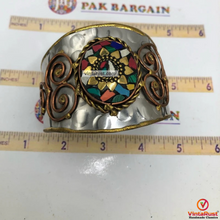 Load image into Gallery viewer, Silver Kuchi Handcuff Bracelet