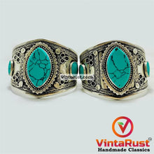 Load image into Gallery viewer, Ethnic Green Stone Handcuff Bracelet