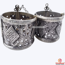 Load image into Gallery viewer, Vintage Boho Style Cuff Bracelet
