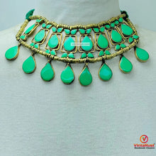 Load image into Gallery viewer, Tribal Green Stone Choker Necklace With Earrings