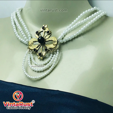 Load image into Gallery viewer, White Pearls Jewelry Set With Black Beads