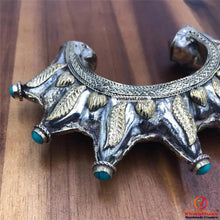 Load image into Gallery viewer, Vintage Handmade Spike Single Cuff Bracelet