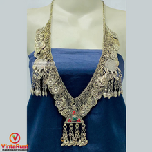 Load image into Gallery viewer, Tribal Kuchi Necklace With Dangling Tassels