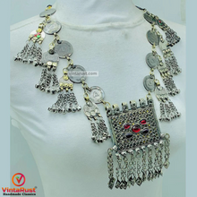 Load image into Gallery viewer, Vintage Coins Chain Necklace With Dangling Pendant