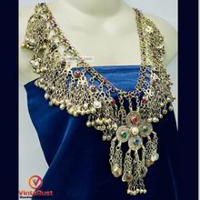 Load image into Gallery viewer, Tribal Silver Bib Necklace With Glass Stones