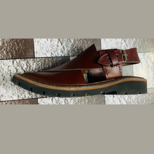 Load image into Gallery viewer, Handmade Peshawari Leather Kaptaan Men's Chappal