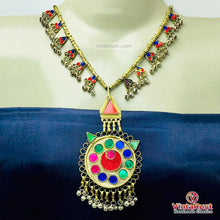 Load image into Gallery viewer, Antique Beaded Chain Pendant Necklace