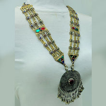 Load image into Gallery viewer, Antique Big Pendant Necklace With Tassels