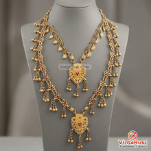 Load image into Gallery viewer, Bib Necklace With Two Layers Pendants