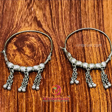 Load image into Gallery viewer, Big Vintage Hoop Earrings With Bells