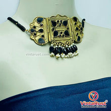 Load image into Gallery viewer, Black Amulet Choker Necklace With Earrings