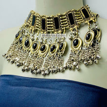 Load image into Gallery viewer, Black Glass Stones Gypsy Choker Necklace