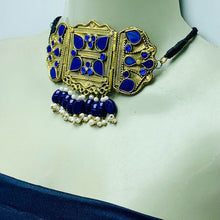 Load image into Gallery viewer, Blue Statement Choker Necklace With Earrings